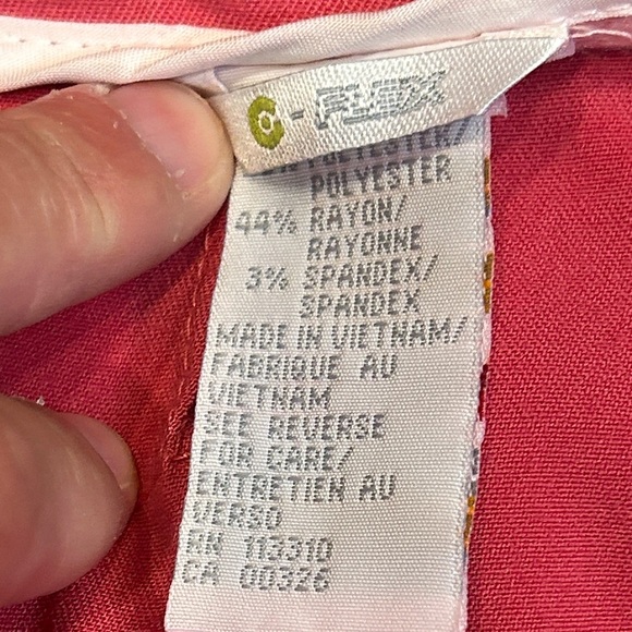 Izod C-Flex Coral/Melon Golf Skort - Picture 3 of 9